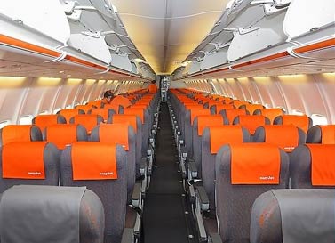 پرواز به easyjet-cabin-